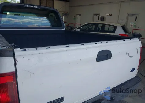 2003 Ford F-150 Xl/Xlt z USA, uszkodzony, nr VIN 1FTRF17W03NB32849